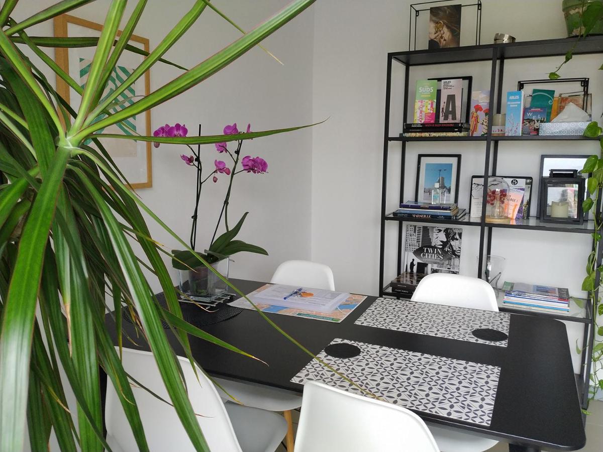 Charming Duplex With Terrace Historical City Center Αρλ Εξωτερικό φωτογραφία